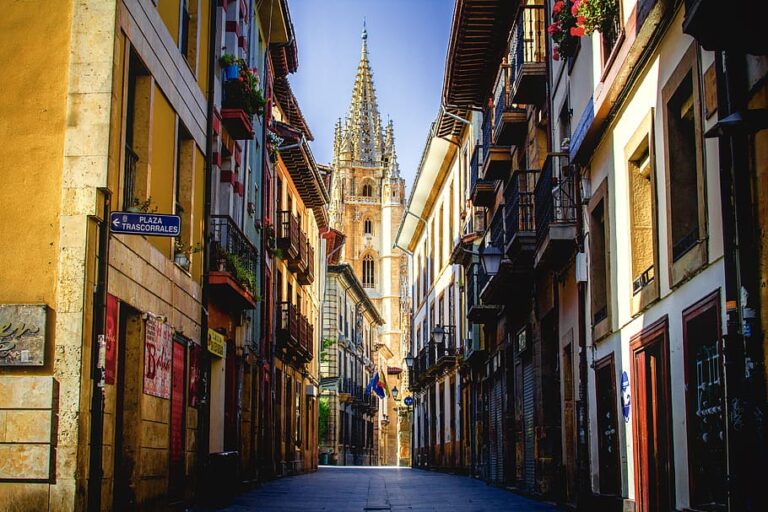 Cheap Places to Visit in Spain: top 10 Budget Destinations