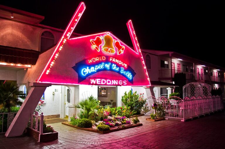 Cheapest Place to Get Married in Vegas